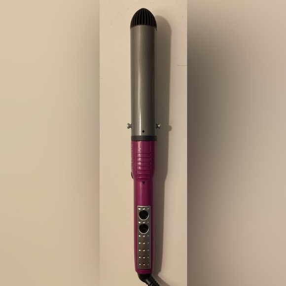 Conair InfinitiPRO Curling Iron, 1.25” Barrel, EUC - Picture 1 of 4